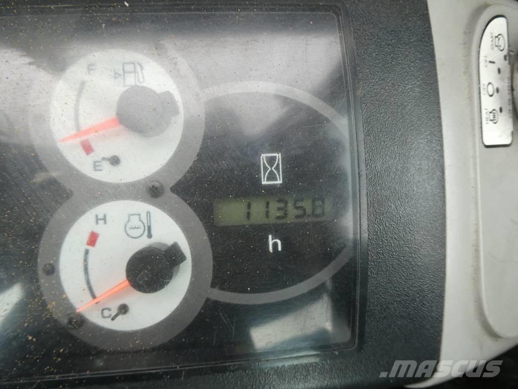 Komatsu PC 40 MR-3 小型挖土機/掘鑿機<7t(小型挖掘機)