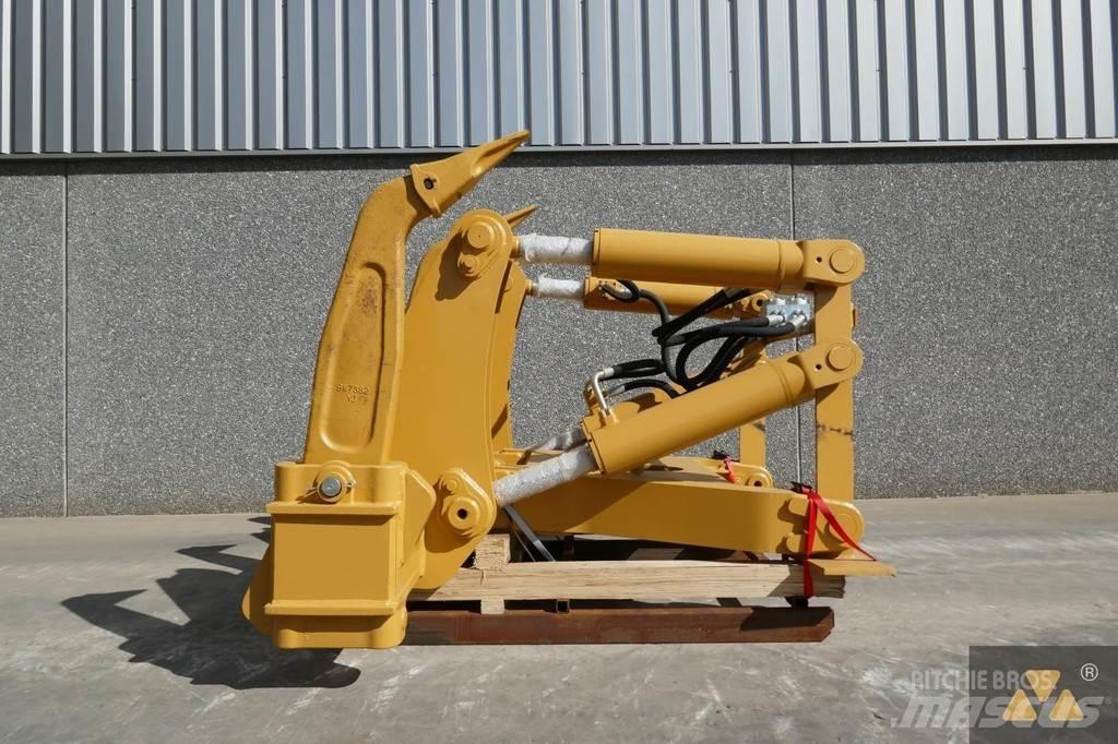 CAT D7E Ripper 其他組件