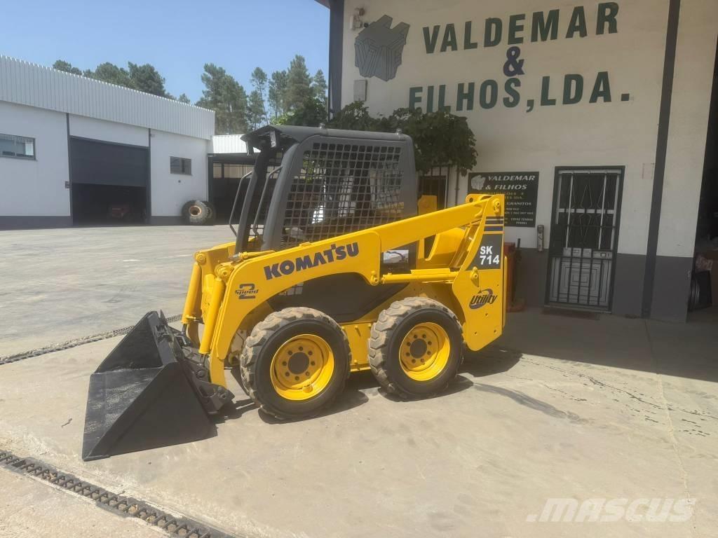 Komatsu SK 714 滑移轉向裝載機
