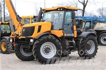 JCB Fastrac 3200 曳引機