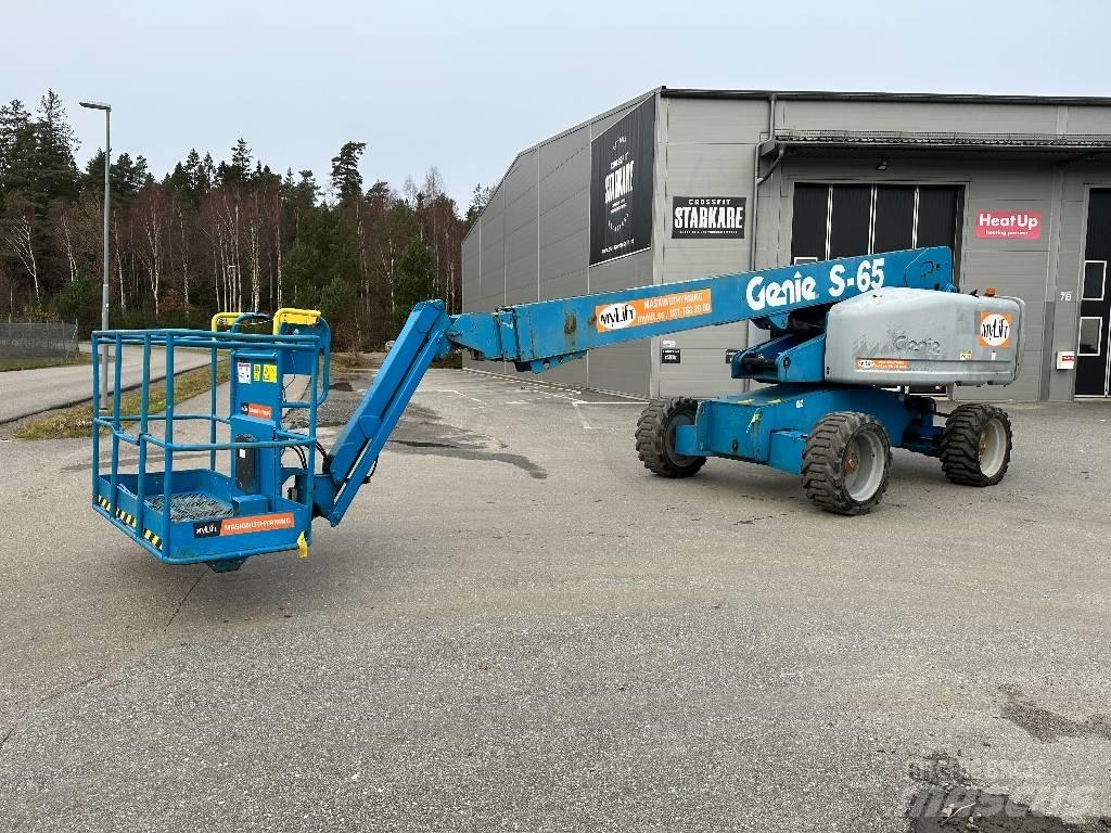 Genie S 65 曲臂高空作業車