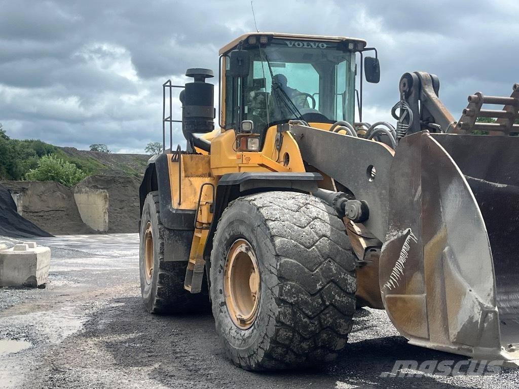 Volvo L 220 G 輪胎式裝載機