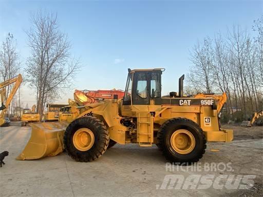 CAT 950 F 輪胎式裝載機