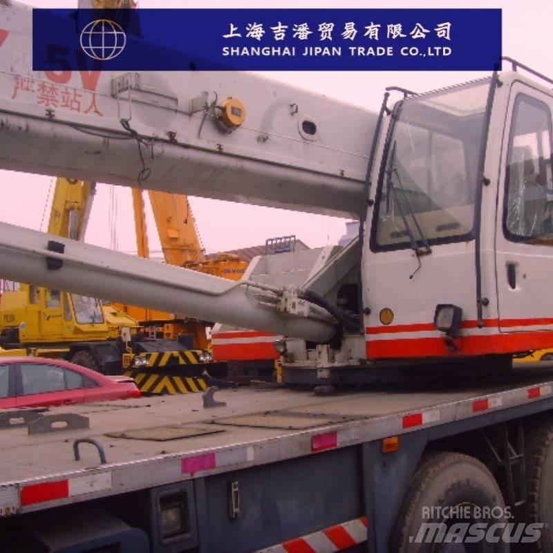 Zoomlion QY 25 全路面起重機/吊車