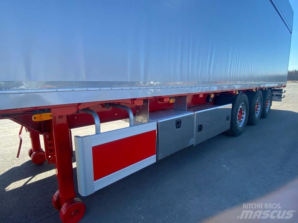 Kögel puoliperävaunu 篷布半拖車