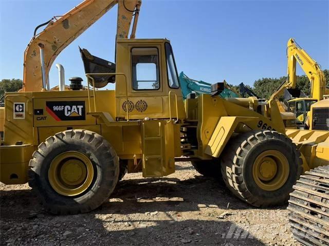 CAT 966 F 輪胎式裝載機