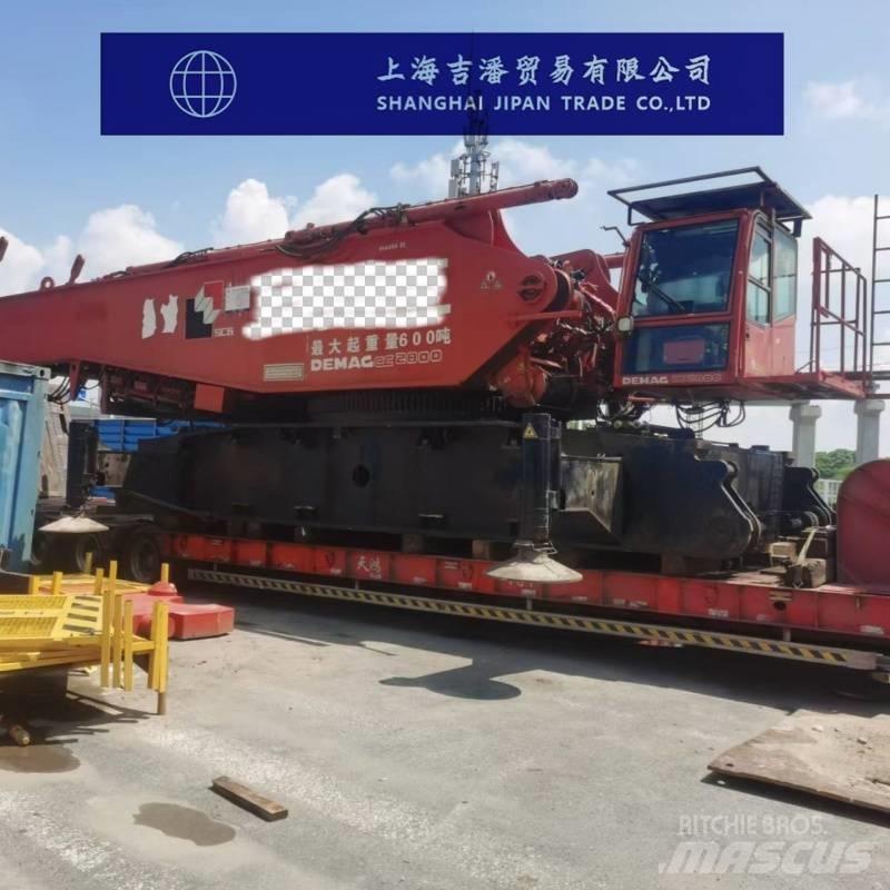 Demag CC 2800 履帶式起重機