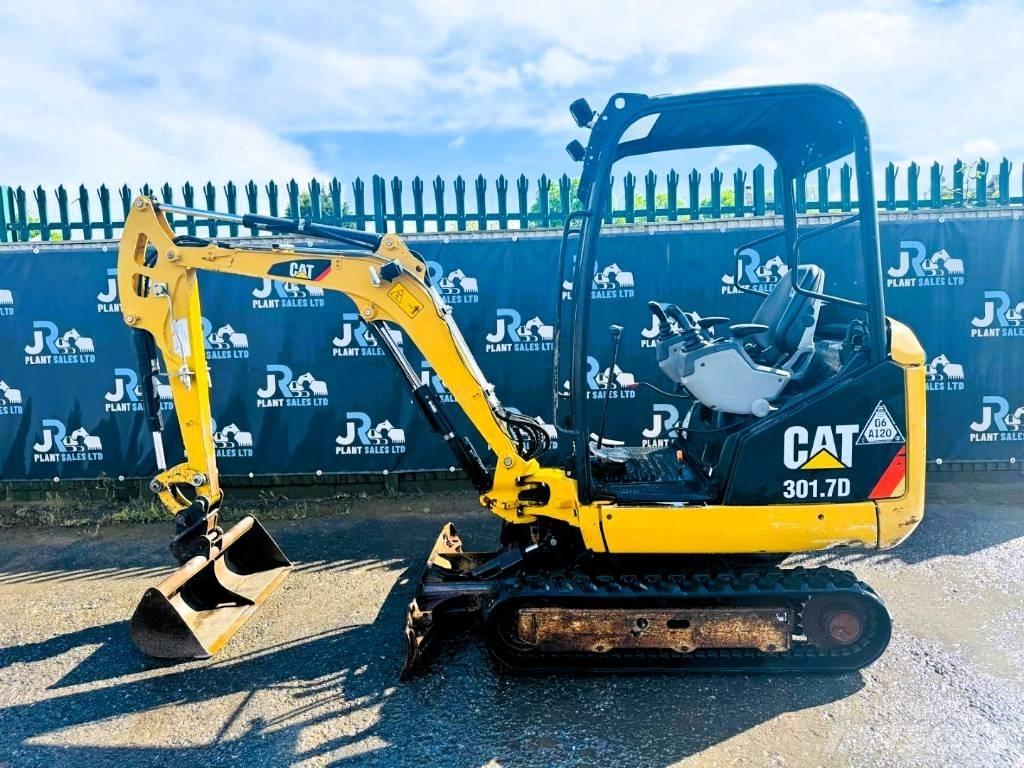 CAT 301.7 D 小型挖土機/掘鑿機<7t(小型挖掘機)