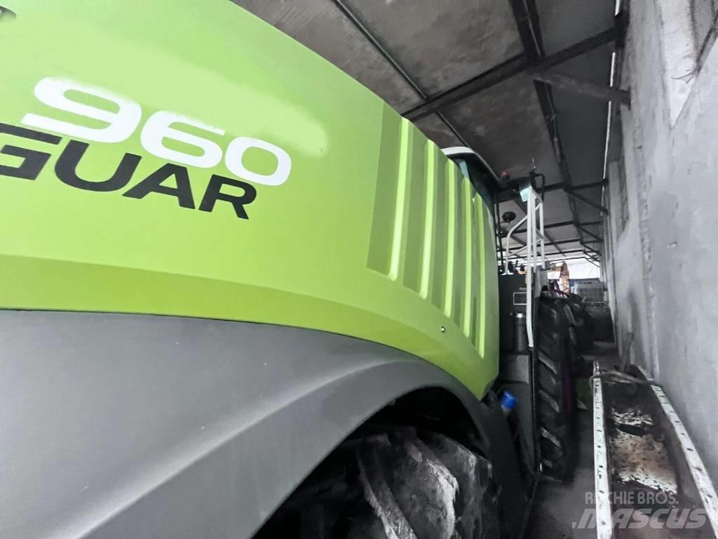 CLAAS Jaguar 960 自走式飼料採集機