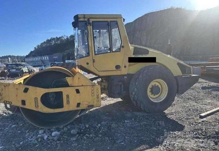 Bomag BW 213 D H-4 單輪滾壓機