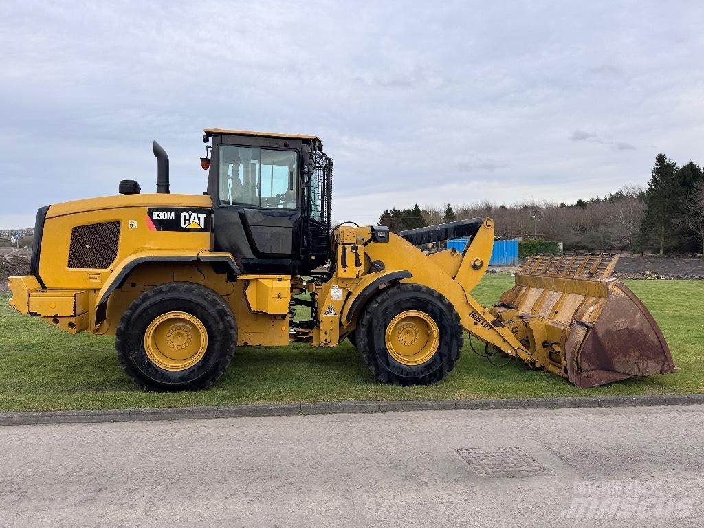 CAT 930 M 輪胎式裝載機