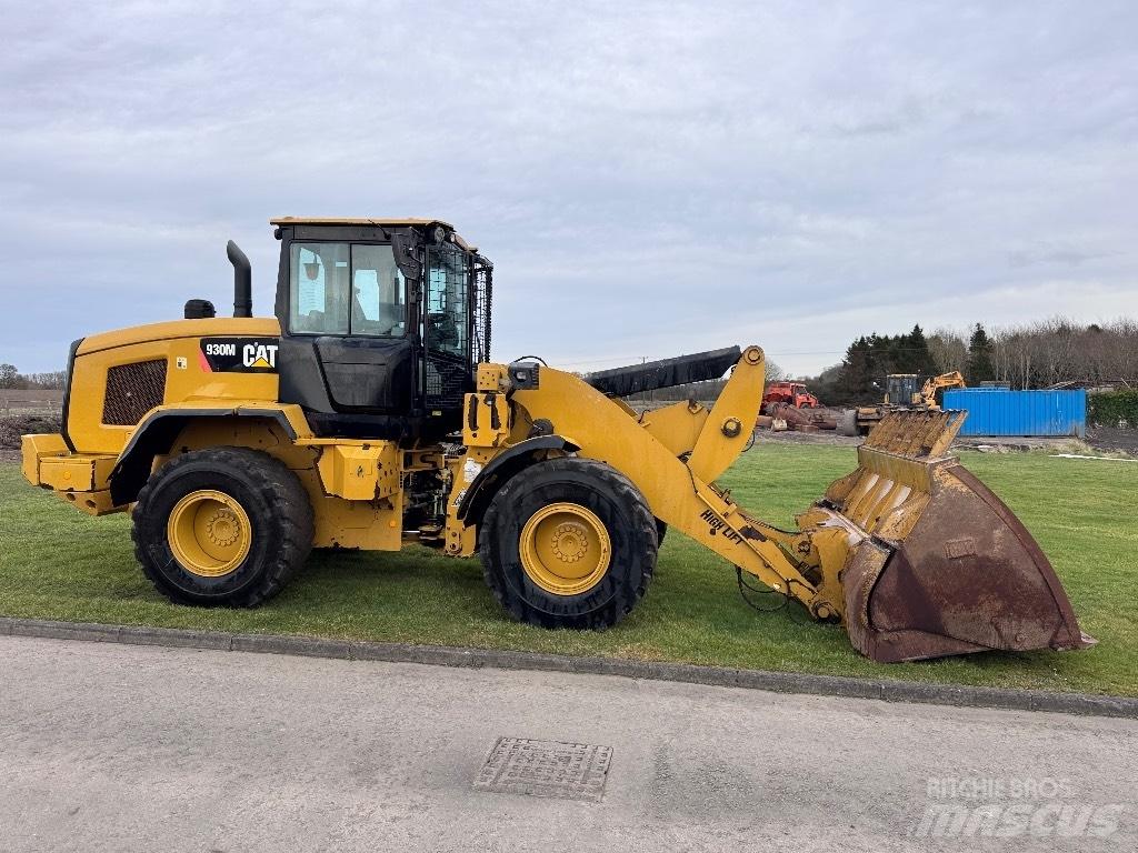 CAT 930 M 輪胎式裝載機