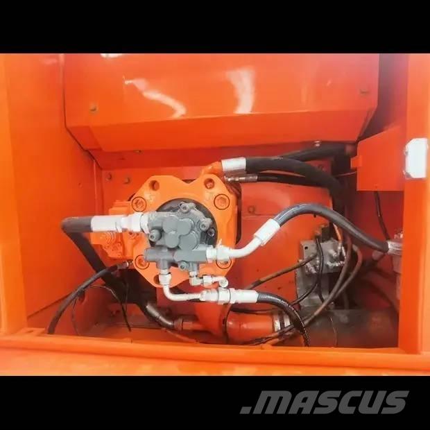Doosan DX 225 LC 履帶式 挖土機/掘鑿機/挖掘機