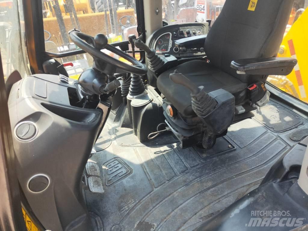 JCB 4CX 反鏟裝載機
