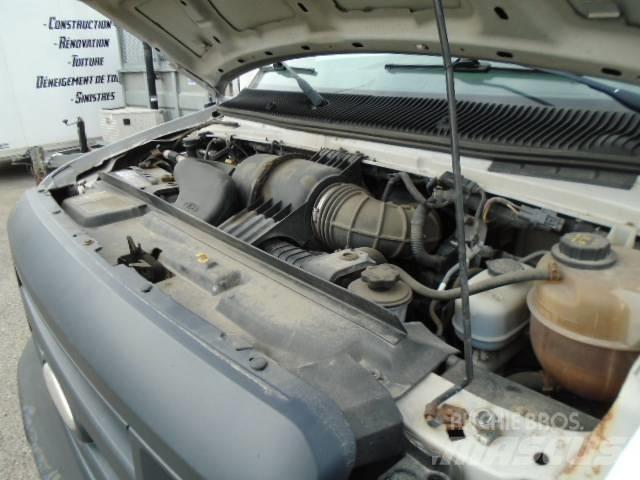 Ford E 350 廂式貨物運輸車