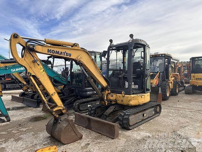 Komatsu PC30 小型挖土機/掘鑿機<7t(小型挖掘機)