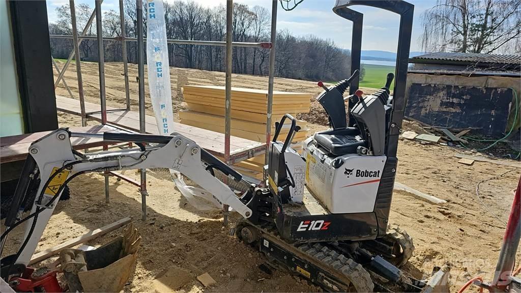 Bobcat E10Z 反鏟裝載機
