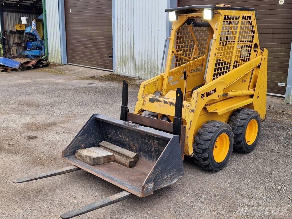 Bobcat 453 滑移轉向裝載機