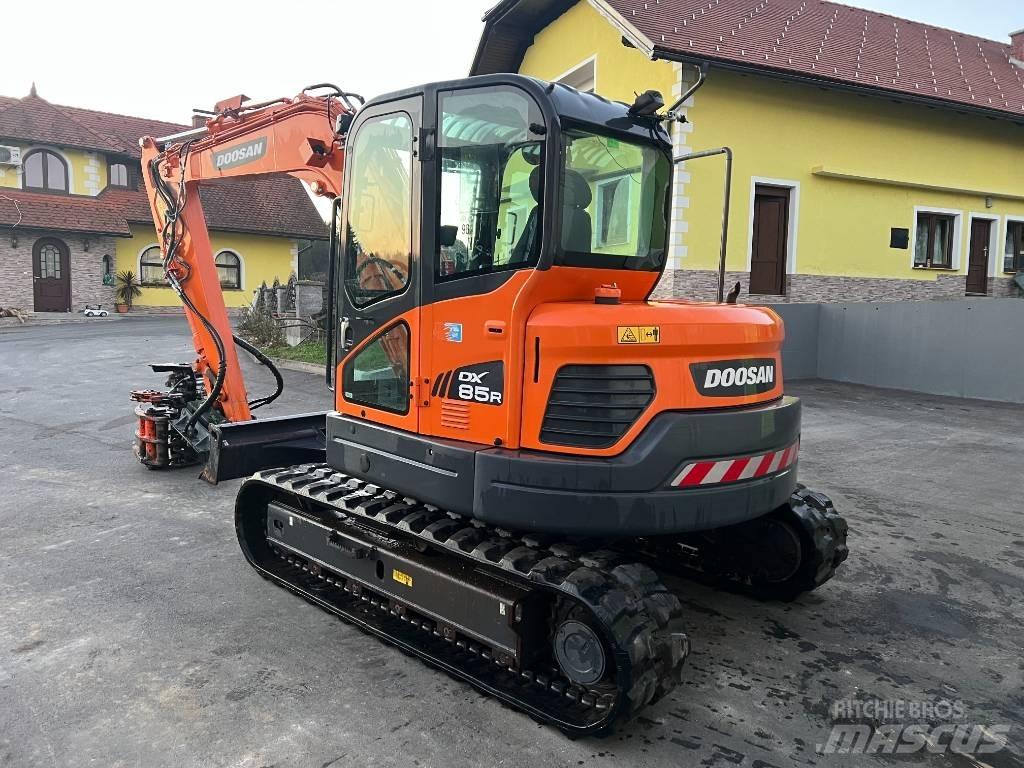 Doosan DX85R-3 中型挖土機/掘鑿機/挖掘機 7t-12t
