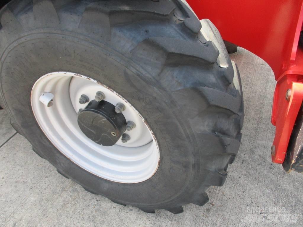 Manitou MT 1440 (869) 伸縮臂操作車