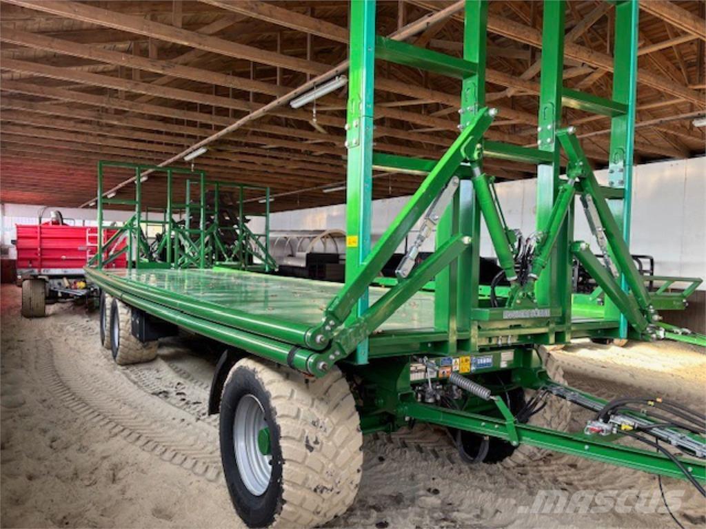 Kröger PWO 24 草捆拖車