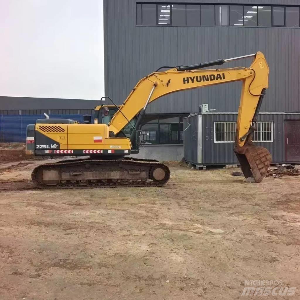 Hyundai R225LVS 旋轉式挖土機/掘鑿機/挖掘機
