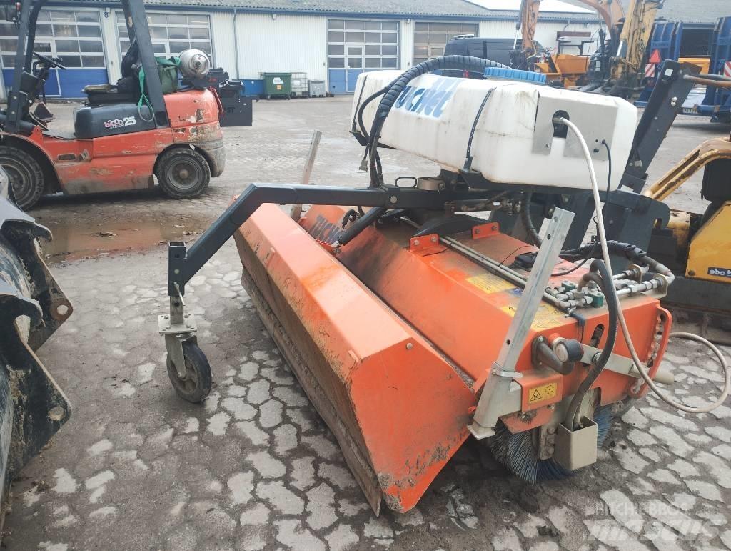 New Holland W70C 輪胎式裝載機