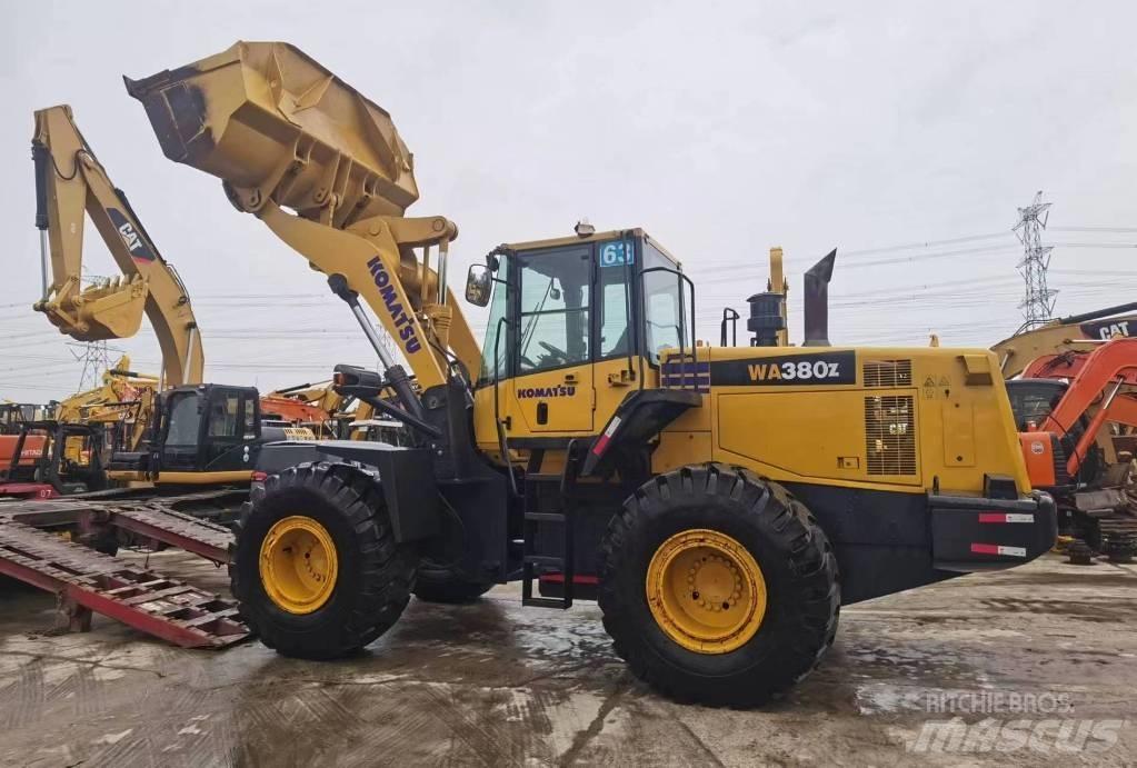 Komatsu WA 380 輪胎式裝載機