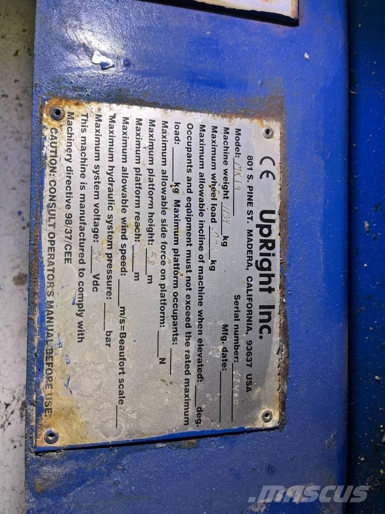 UpRight MX19 剪式升降機