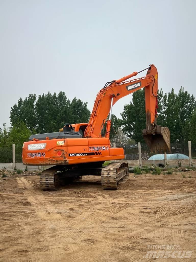 Doosan DX300LCA 履帶式 挖土機/掘鑿機/挖掘機