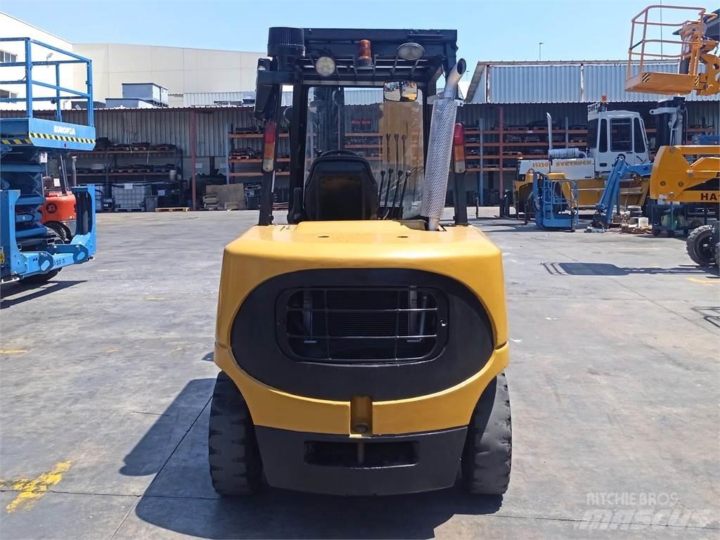 CAT DP45K 柴油卡車