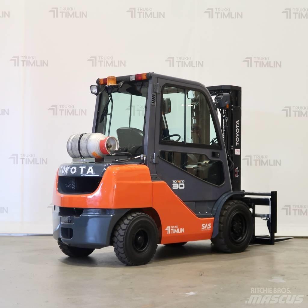 Toyota 02-8FGF30 液化石油氣LPG卡車