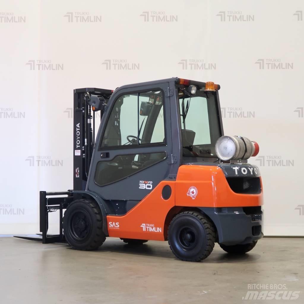 Toyota 02-8FGF30 液化石油氣LPG卡車