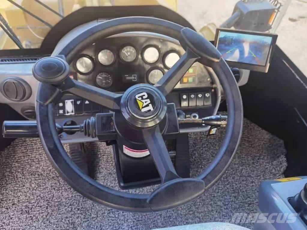 CAT 966 H 輪胎式裝載機