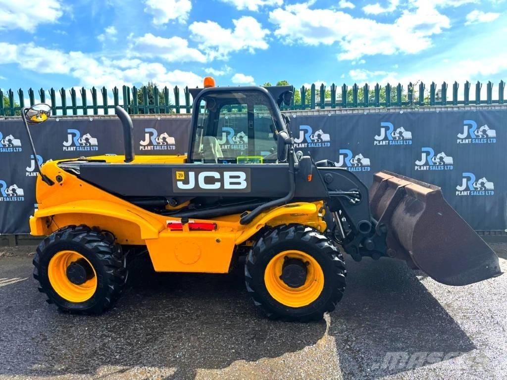 JCB 520-50 伸縮臂操作車