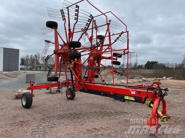 Kuhn GA 8121 堆草機