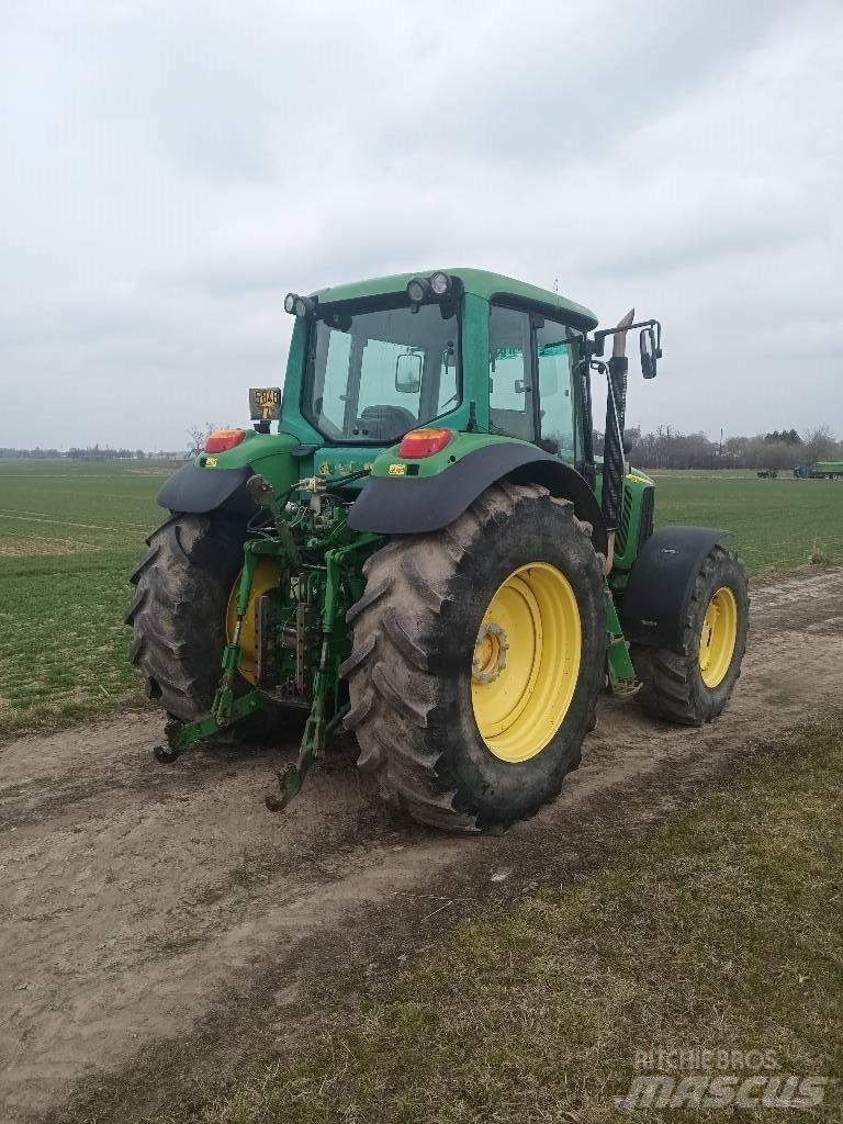 John Deere 6820 AQ 曳引機