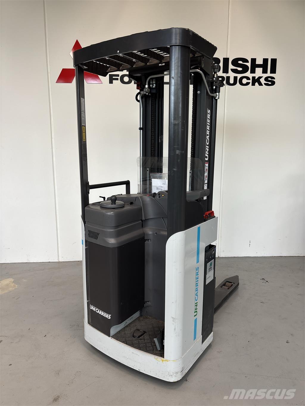 Atlet A160 自走式堆積機