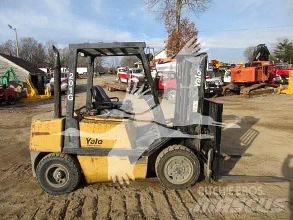 Yale GDP080LG 柴油卡車