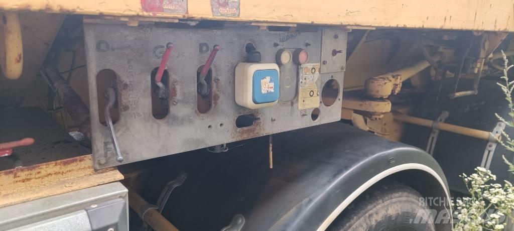 Nooteboom 0VB-73-04 自裝卸半拖車
