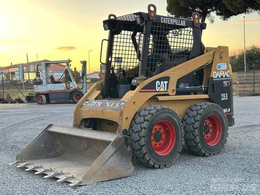 CAT 226BHF 小型裝載機