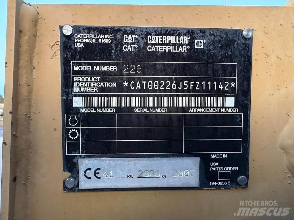 CAT 226BHF 小型裝載機