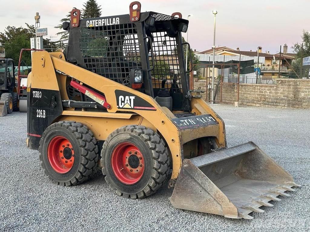 CAT 226BHF 小型裝載機