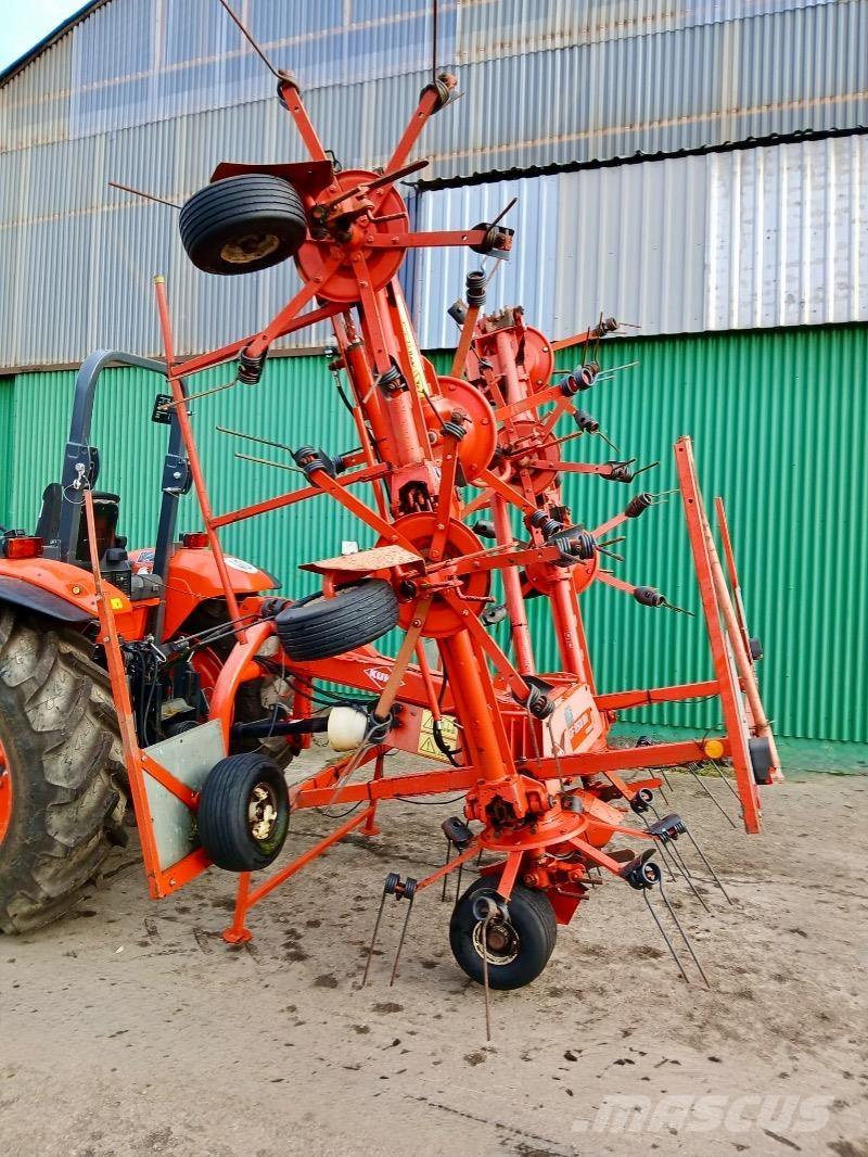 Kuhn GF8501 MH 耙與翻草機