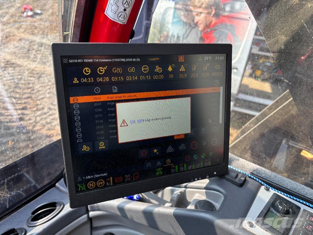 Komatsu 931XC 收穫機