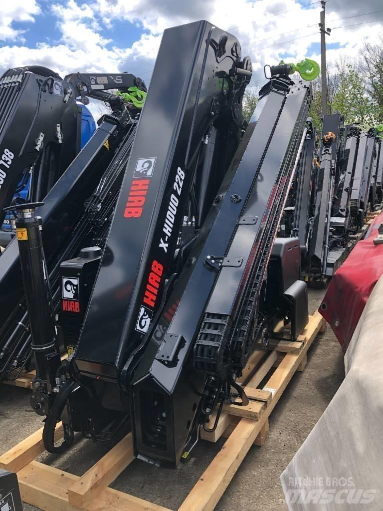 HIAB X-HiDuo 228 E-4 裝載起重機