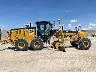 CAT 16 平土機