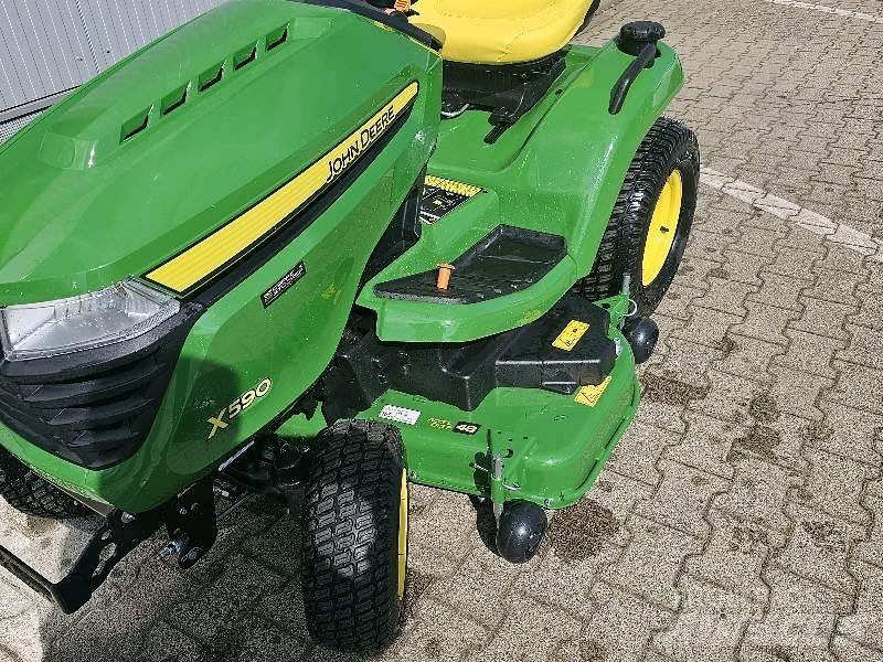 John Deere X590 割草劑