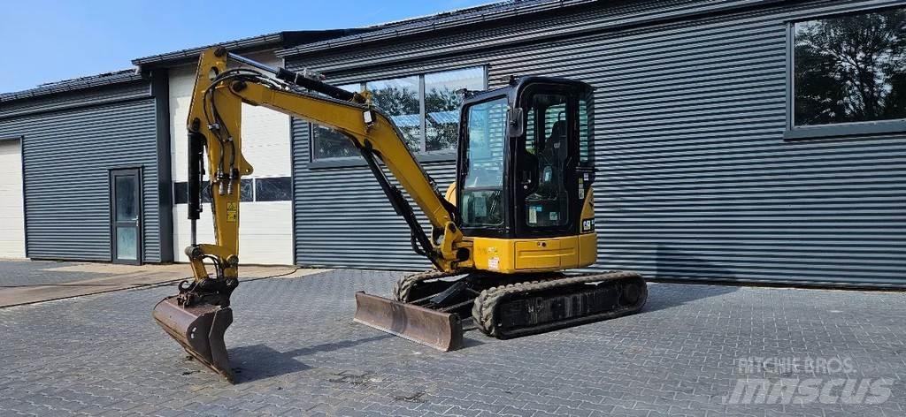 CAT 303.5E 小型挖土機/掘鑿機<7t(小型挖掘機)