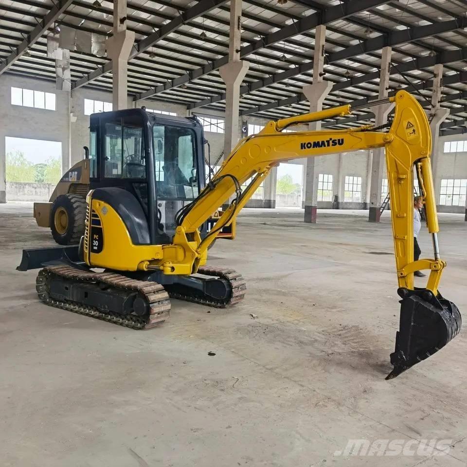 Komatsu PC 30 MR-3 小型挖土機/掘鑿機<7t(小型挖掘機)